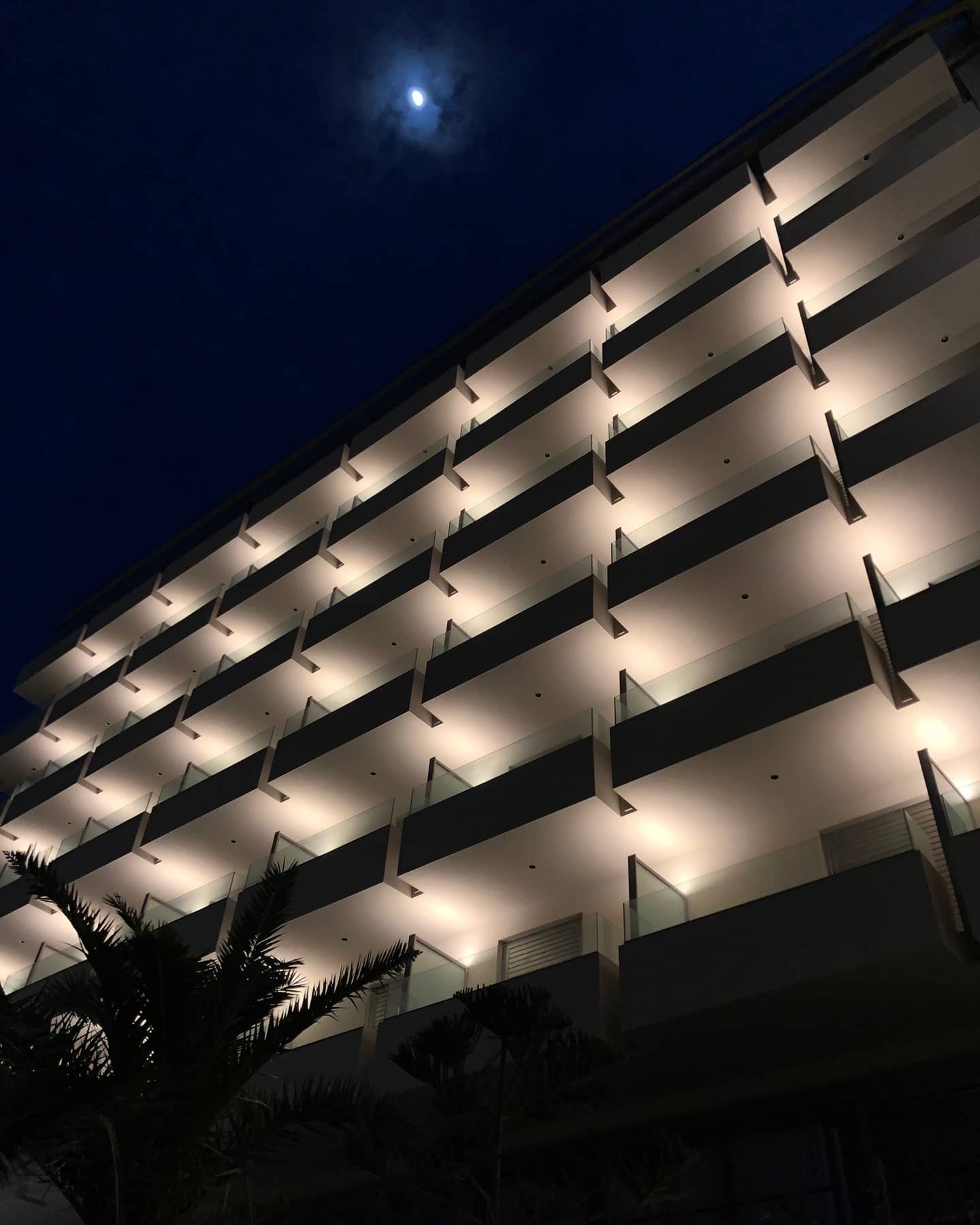 Φωτισμός Πρόσοψης Ξενοδοχείου